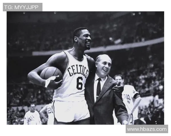 比尔·拉塞尔:篮球传奇背后的伟大精神与无尽奋斗 比尔·拉塞尔:篮球传奇背后的伟大精神与无尽奋斗